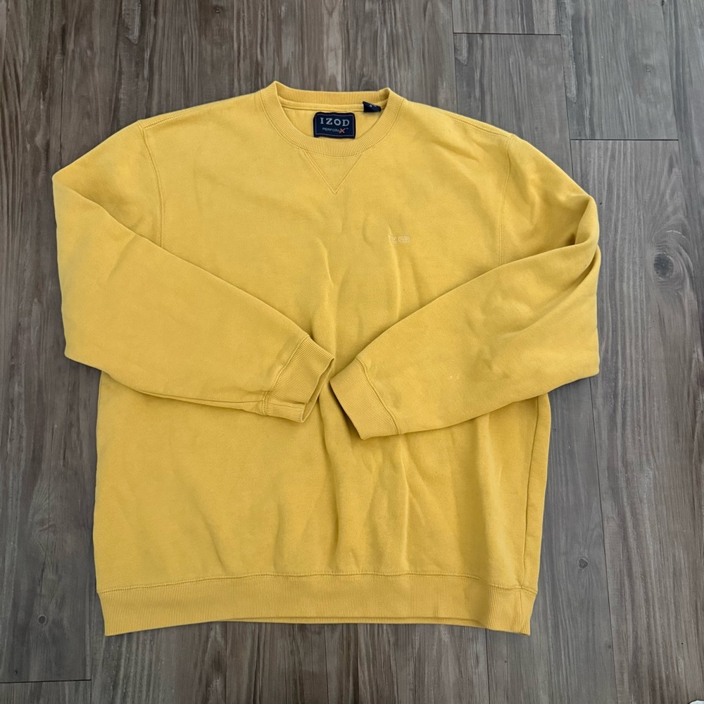 Izod Men's Golden Crewneck Sweater